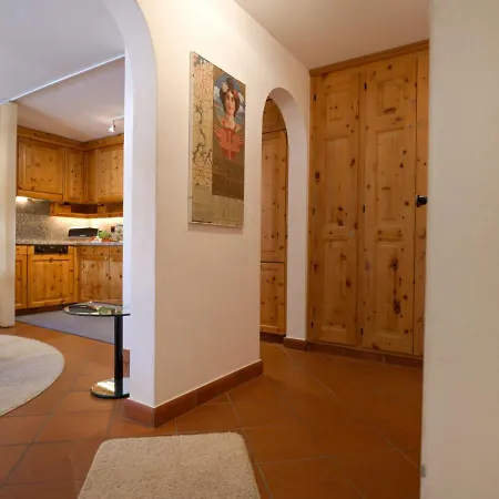 Appartement Chesa Polaschin B - B6 - By Interhome *